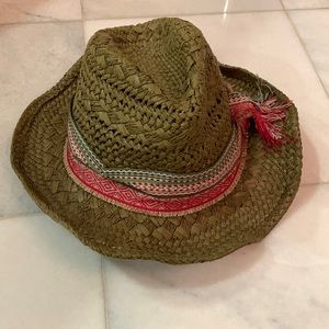 Women’s Straw Hat.